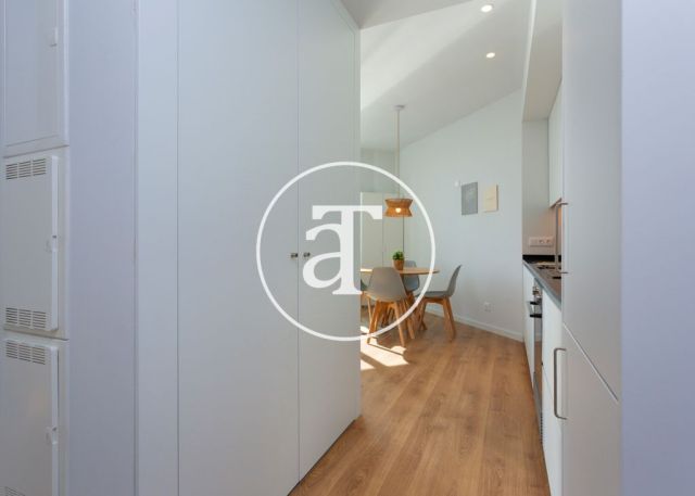 Piso de alquiler temporal de 2 habitaciones y piscina compartida a un paso de Av. Diagonal 11