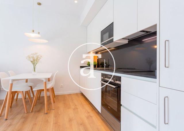 Monthly rental apartment with 2 bedrooms and shared pool close to Diagonal Av. 10