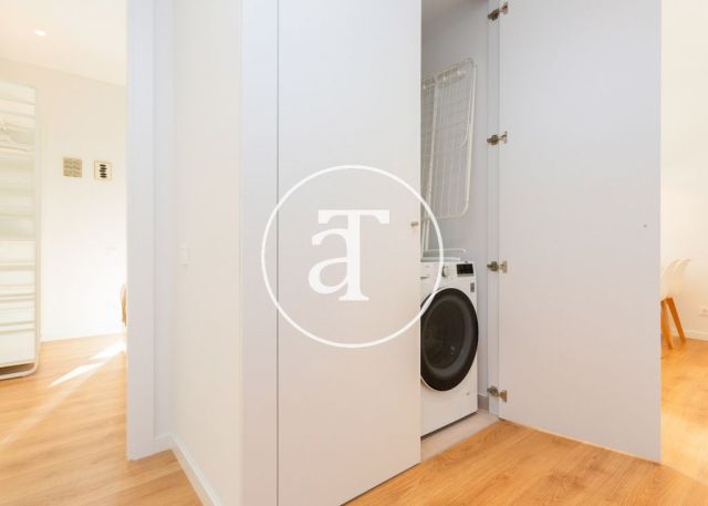Monthly rental apartment with 2 bedrooms and shared pool close to Diagonal Av. 13