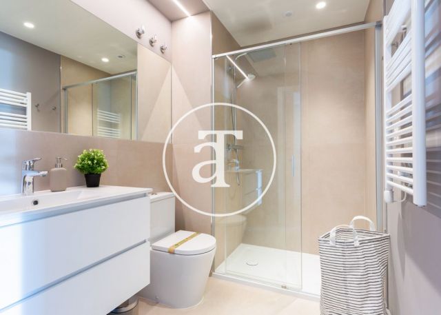Monthly rental apartment with 2 bedrooms and shared pool close to Diagonal Av. 22