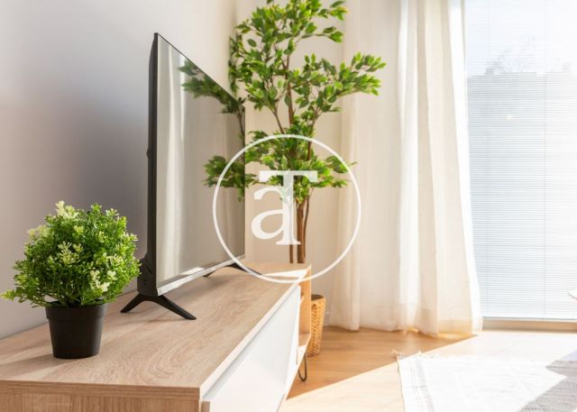 Monthly rental apartment with 2 bedrooms and shared pool close to Diagonal Av. 8