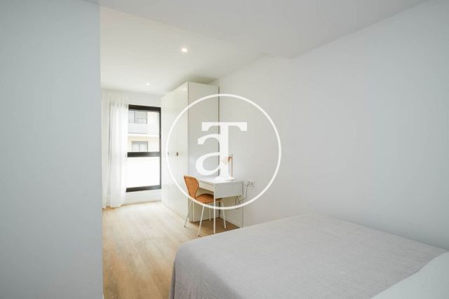 Monthly rental duplex with 3 bedrooms and interior courtyard in Hospitalet de Llobregat 34