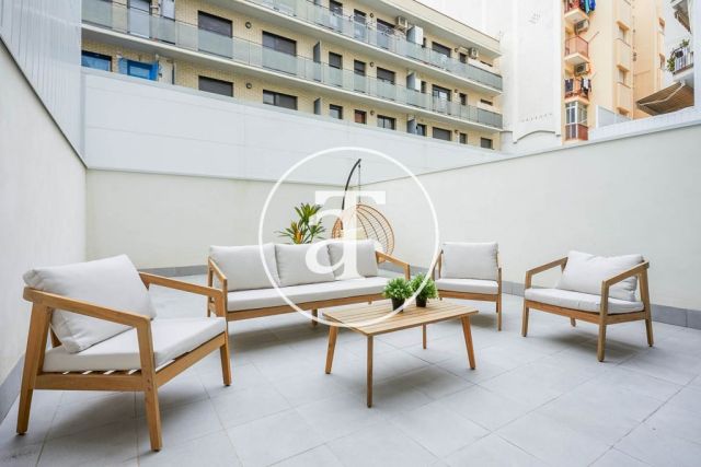Monthly rental duplex with 3 bedrooms and interior courtyard in Hospitalet de Llobregat 10