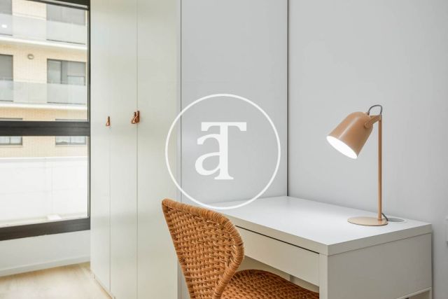 Monthly rental duplex with 3 bedrooms and interior courtyard in Hospitalet de Llobregat 35
