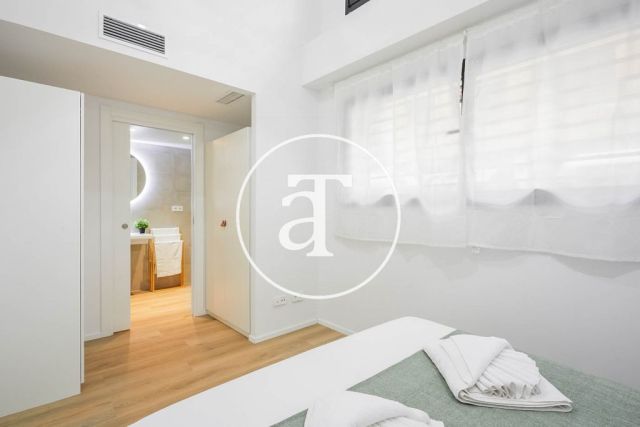 Monthly rental duplex with 3 bedrooms and interior courtyard in Hospitalet de Llobregat 17