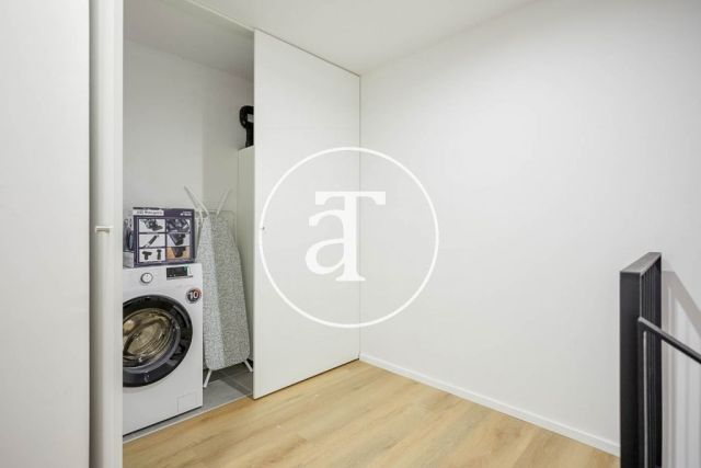 Monthly rental duplex with 3 bedrooms and interior courtyard in Hospitalet de Llobregat 25