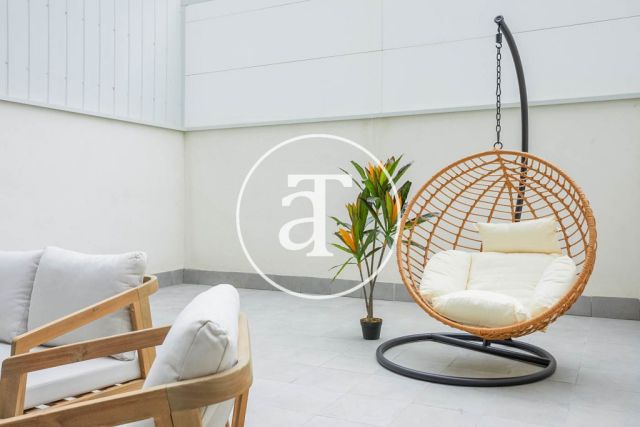 Monthly rental duplex with 3 bedrooms and interior courtyard in Hospitalet de Llobregat 8