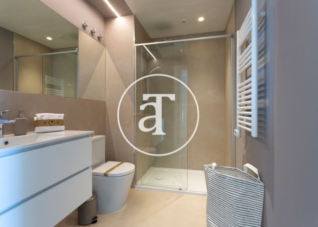 Piso de alquiler temporal de 2 habitaciones y piscina compartida a un paso de Av. Diagonal 19