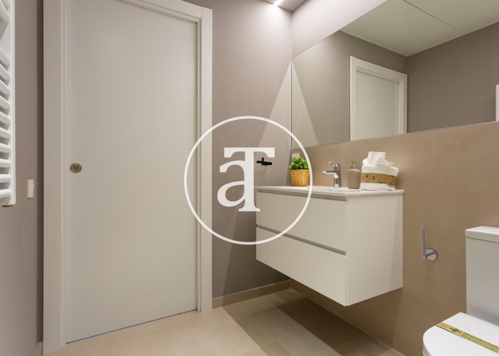 Piso de alquiler temporal de 2 habitaciones y piscina compartida a un paso de Av. Diagonal 19