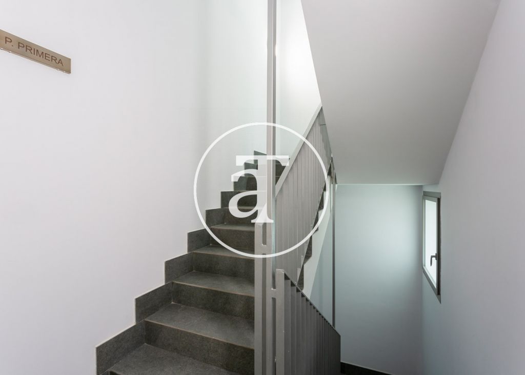 Piso de alquiler temporal de 2 habitaciones y piscina compartida a un paso de Av. Diagonal 25