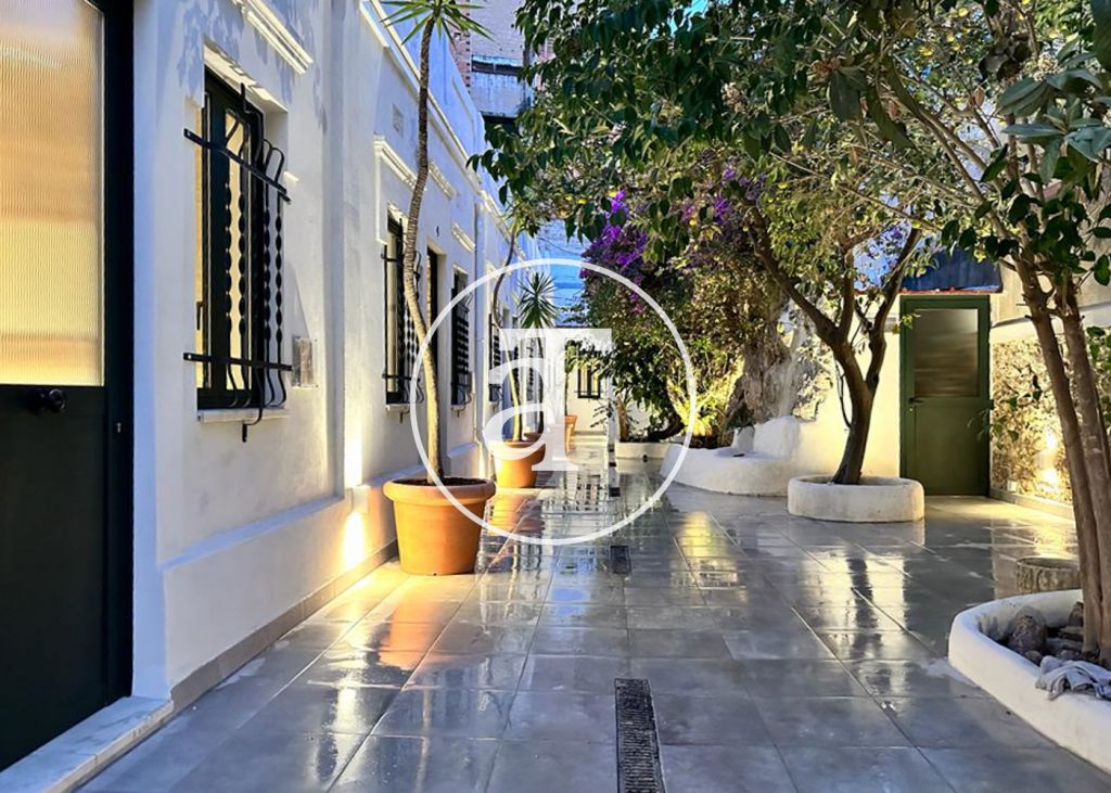 Monthly rental house with 1 bedroom and terrace a few steps from Parc Güell