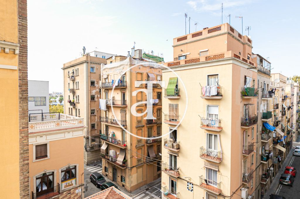 Moderno y luminoso apartamento amueblado en carrer de Sant Miguel 29