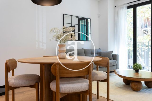 Piso de alquiler temporal de 3 habitaciones y 2 baños en el Eixample 10