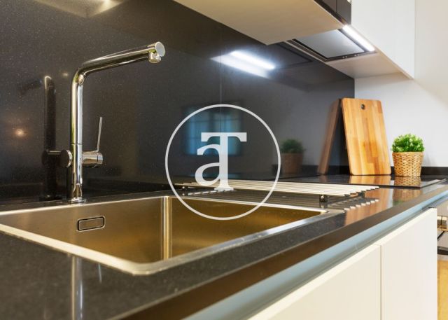 Piso de alquiler temporal de 2 habitaciones y piscina compartida a un paso de Av. Diagonal 14