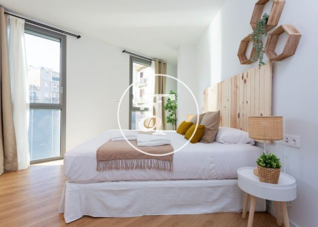 Piso de alquiler temporal de 3 habitaciones y piscina compartida a un paso de Av. Diagonal 22