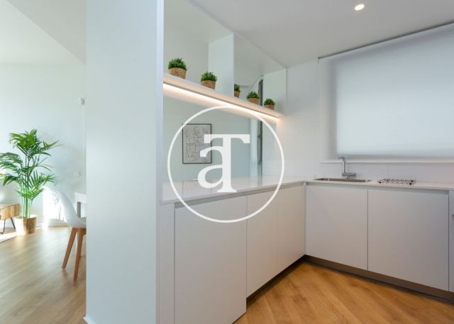 Piso de alquiler temporal de 3 habitaciones y piscina compartida a un paso de Av. Diagonal 8