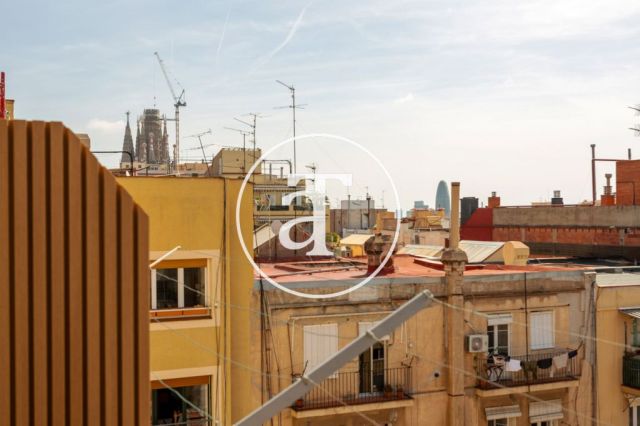 Monthly rental apartment with 2 bedrooms and terrace close to Verdaguer station 15