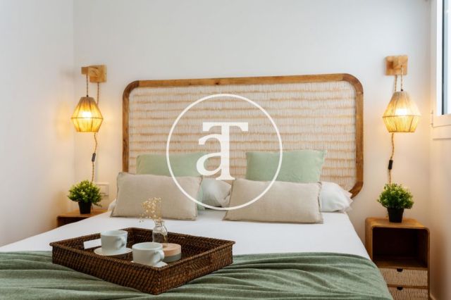 Monthly rental apartment with 2 bedrooms and terrace close to Verdaguer station 24