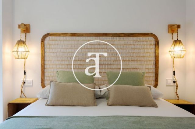 Monthly rental apartment with 2 bedrooms and terrace close to Verdaguer station 21