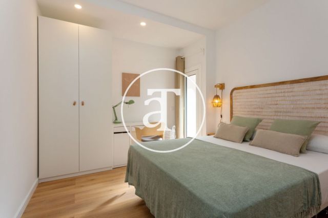 Monthly rental apartment with 2 bedrooms and terrace close to Verdaguer station 19