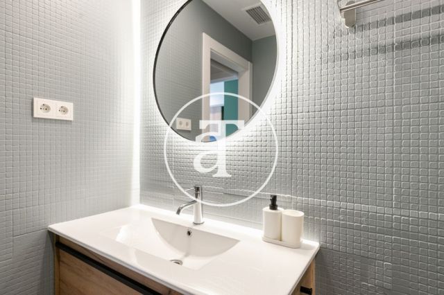 Modern furnished apartment in Villarroel street, close to EADA Business School 24