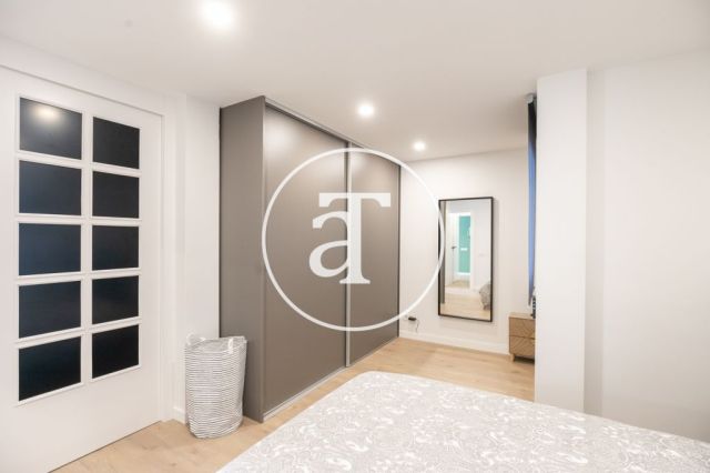 Modern furnished apartment in Villarroel street, close to EADA Business School 20