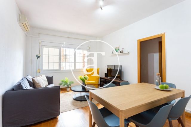 Monthly rental apartment with 3 bedrooms, study and 2 bathrooms in the Sagrada Familia neighborhood 4