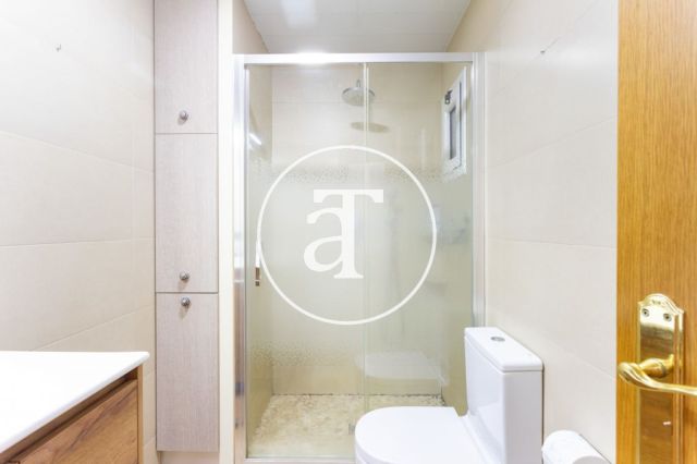 Monthly rental apartment with 3 bedrooms, study and 2 bathrooms in the Sagrada Familia neighborhood 23