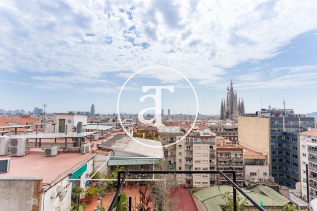 Monthly rental apartment with 3 bedrooms, study and 2 bathrooms in the Sagrada Familia neighborhood 43