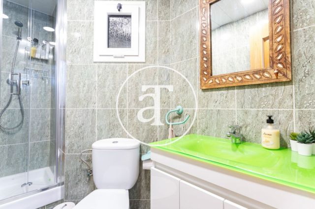 Monthly rental apartment with 3 bedrooms, study and 2 bathrooms in the Sagrada Familia neighborhood 33