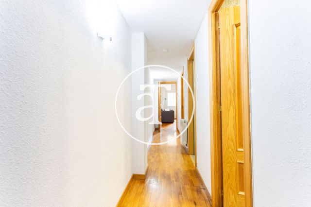 Monthly rental apartment with 3 bedrooms, study and 2 bathrooms in the Sagrada Familia neighborhood 16