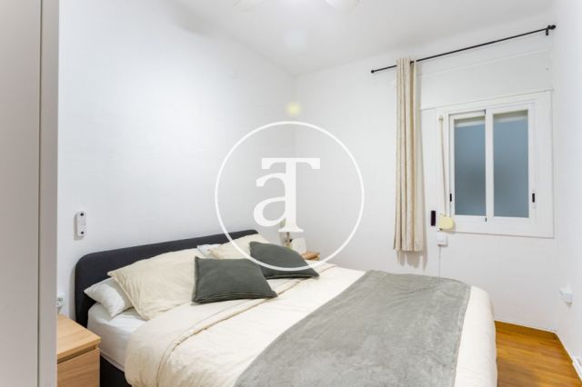 Monthly rental apartment with 3 bedrooms, study and 2 bathrooms in the Sagrada Familia neighborhood 30