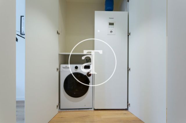 Piso de alquiler temporal de  2 habitaciones en Eixample Dreta 14