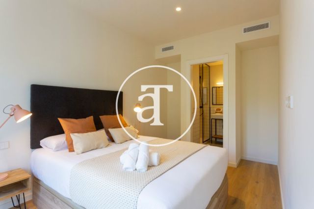 Piso de alquiler temporal de  2 habitaciones en Eixample Dreta 18