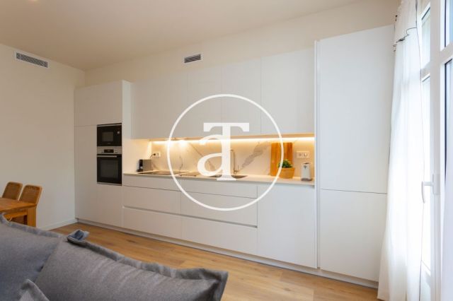 Piso de alquiler temporal de  2 habitaciones en Eixample Dreta 11