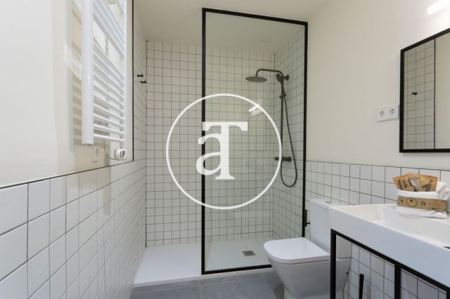 Piso de alquiler temporal de  2 habitaciones en Eixample Dreta 26
