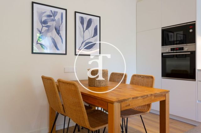 Piso de alquiler temporal de  2 habitaciones en Eixample Dreta 7