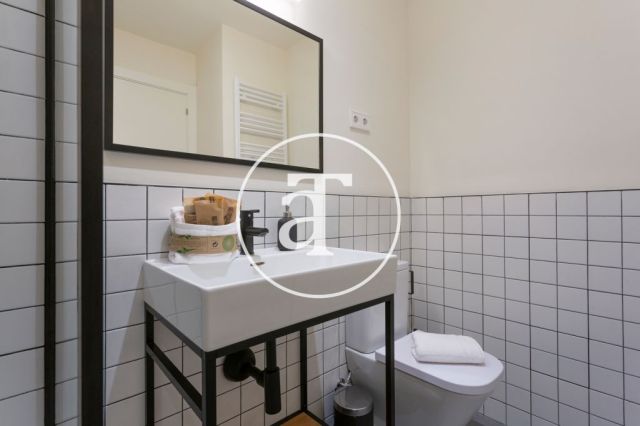 Piso de alquiler temporal de 2 habitaciones en Eixample Dreta 24
