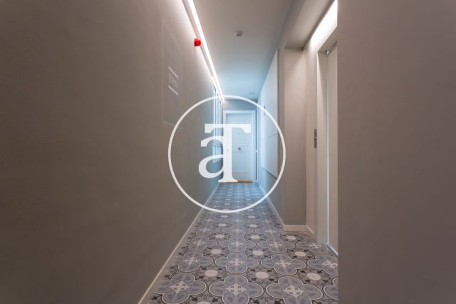 Piso de alquiler temporal de 2 habitaciones en Eixample Dreta 25