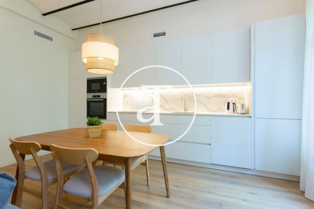 Piso de alquiler temporal de 2 habitaciones en Eixample Dreta 8