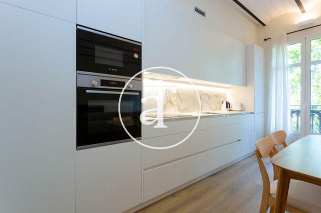 Piso de alquiler temporal de 2 habitaciones en Eixample Dreta 10