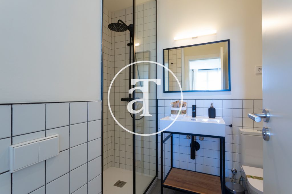 Monthly rental apartment with 2 bedrooms in Eixample Dreta 26