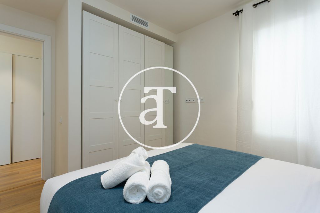 Monthly rental apartment with 2 bedrooms in Eixample Dreta 17