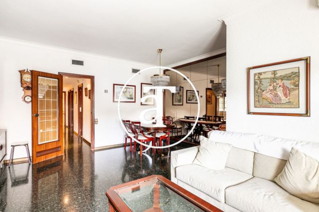 Appartement de 2 chambres et 2 salles de bains à louer à Eixample Esquerra, Barcelone 6
