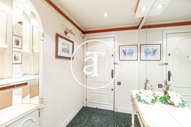 Appartement de 2 chambres et 2 salles de bains à louer à Eixample Esquerra, Barcelone 18