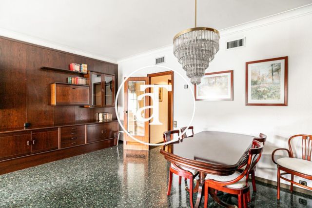 Appartement de 2 chambres et 2 salles de bains à louer à Eixample Esquerra, Barcelone 7