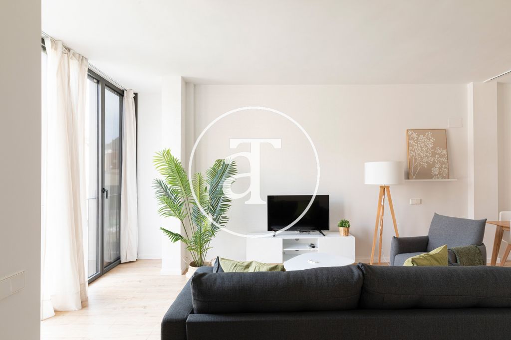 Apartamento de alquiler temporal con 2 habitaciones dobles y piscina comunitaria 4