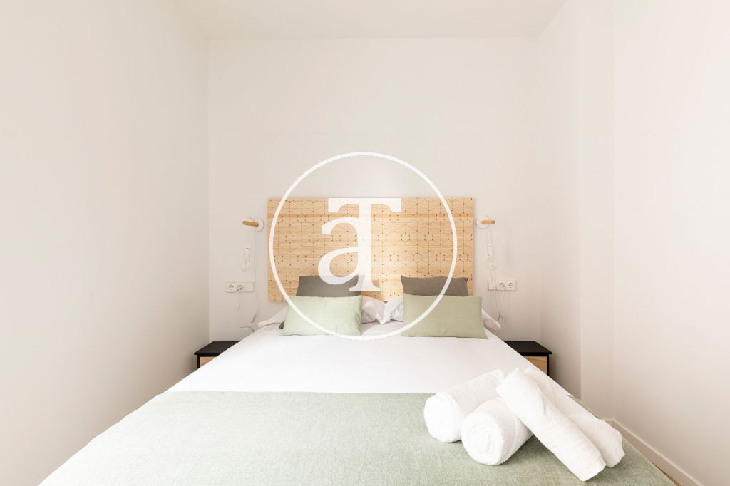 Apartamento de alquiler temporal con 2 habitaciones dobles y piscina comunitaria 15