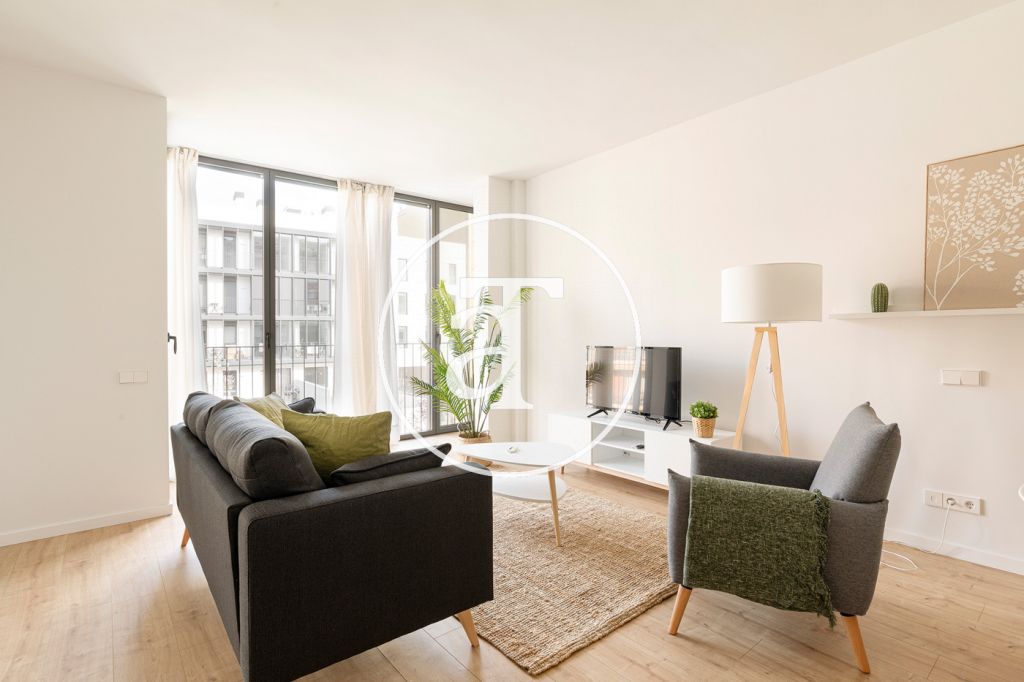 Apartamento de alquiler temporal con 2 habitaciones dobles y piscina comunitaria 7