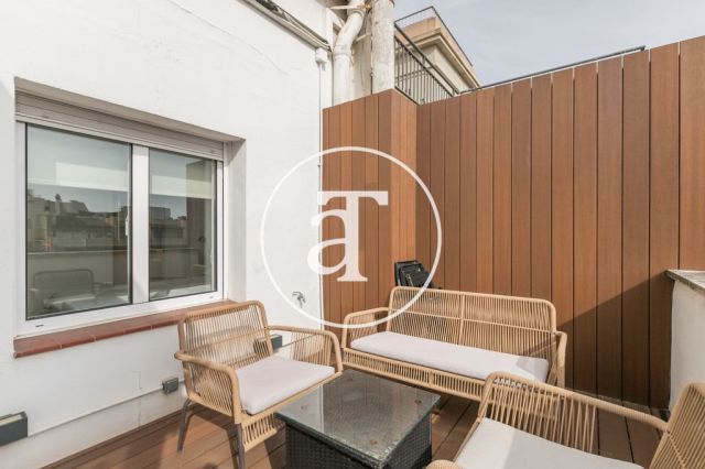 Location temporaire d'un penthouse avec 2 chambres et 2 salles de bain, meublé et proche du parc Turó. 8